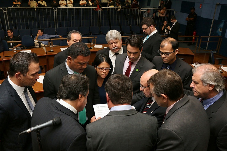Vereadores analisam na sessão da próxima segunda-feira (22) PL que amplia transparência dos serviços públicos