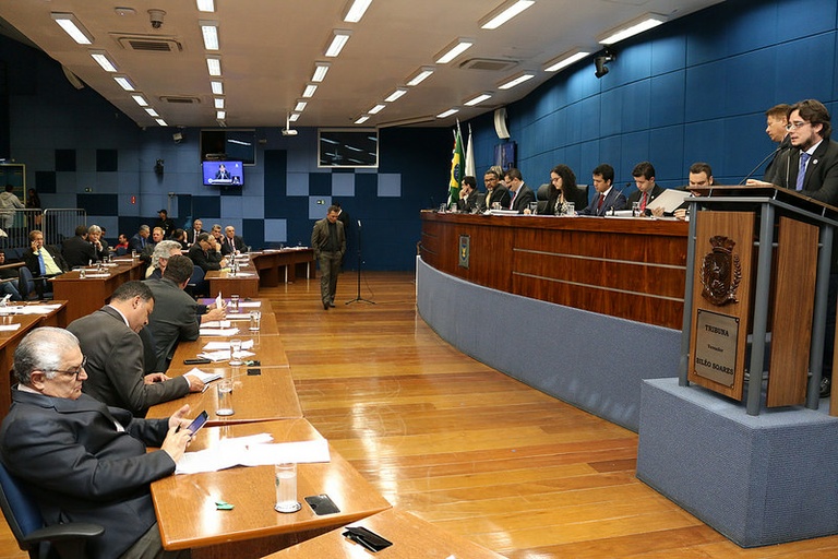 Vereadores votam na segunda-feira (8) PL que autoriza alimentos transgênicos nas merendas escolares