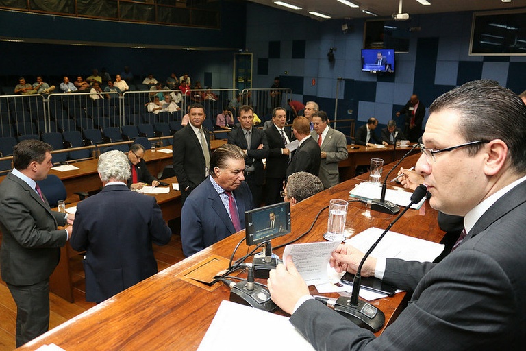 Vereadores votam na sessão desta quarta-feira (15) PL de autoria do Executivo que cria programa de supervisão para estagiários da área da saúde