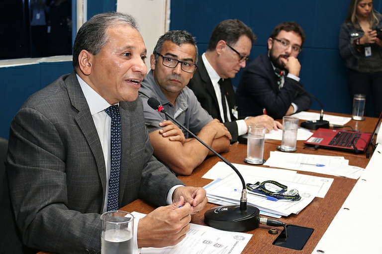 Comissão de Defesa do Consumidor recebe nesta terça-feira (14) representantes de postos de combustíveis