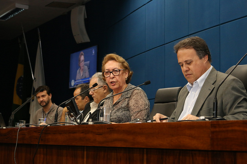 FUMEC celebra 30 anos e apresenta na Câmara PLC para adequar carreiras dos professores