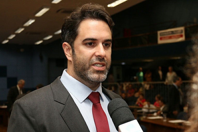 Com apoio de Nelson Hossri, “Hackers do Bem” estarão na Câmara das 11 horas deste sábado (21) às 17 de domingo (22) criando mecanismos para tornar acesso a dados de transparência ainda mais ágil e fácil