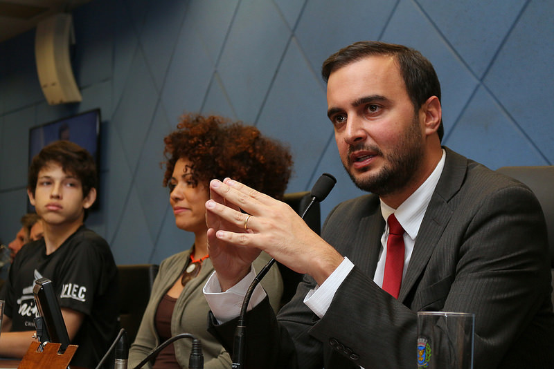 Comissão dos Direitos da Criança e do Adolescente recebe secretário de Trabalho e Renda