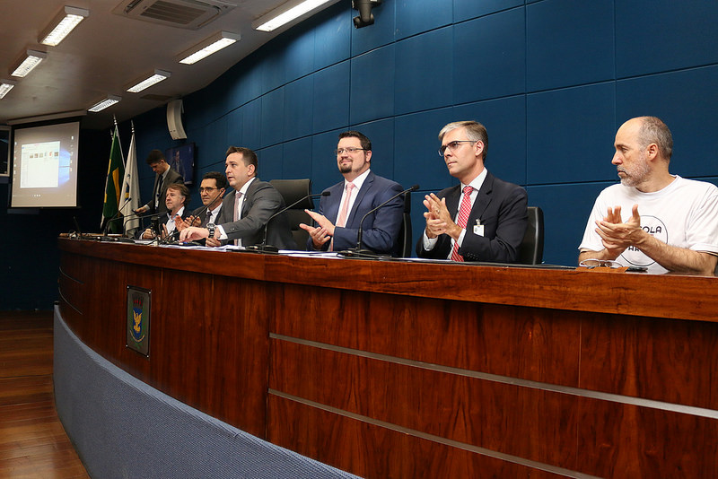 Idealizador do “Escola Sem Partido” garante que PL só quer fazer valer o que já está previsto na constituição