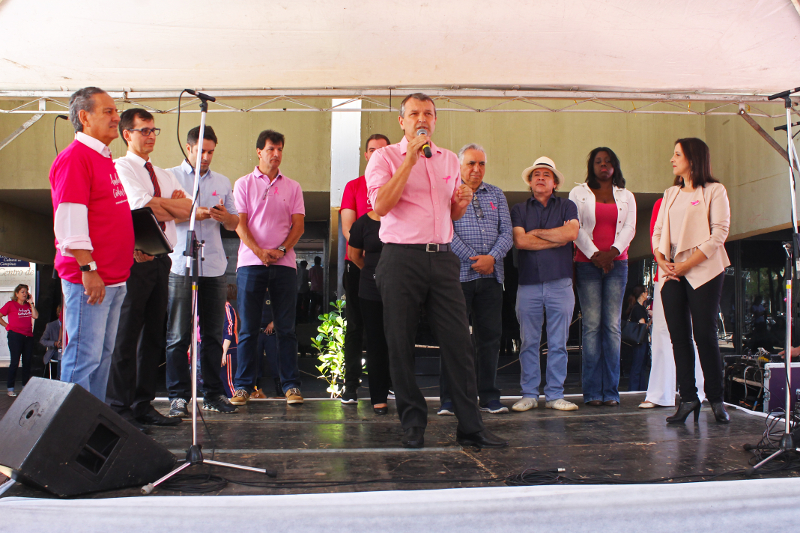 Jorge da Farmácia representa Câmara em abertura do “Outubro Rosa” de Campinas
