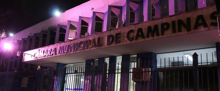 Outubro Rosa: Câmara recebe nesta terça-feira (31) palestra sobre sexualidade feminina e câncer de mama; evento encerra as atividades do mês