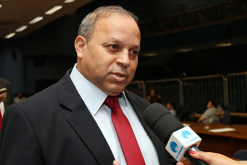 Ailton da Farmácia questiona novo atendimento telefônico do PAI-Serviço