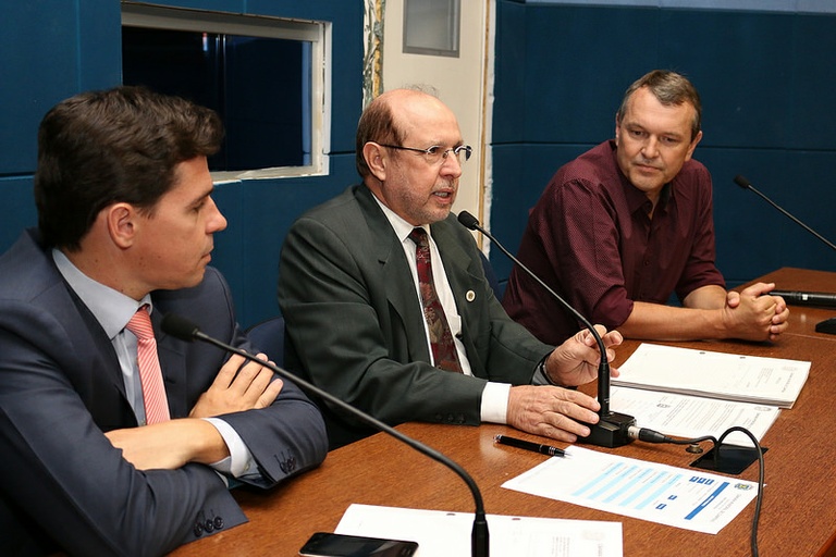 Comissão de Educação, Cultura e Esporte aprova parecer de cinco projetos