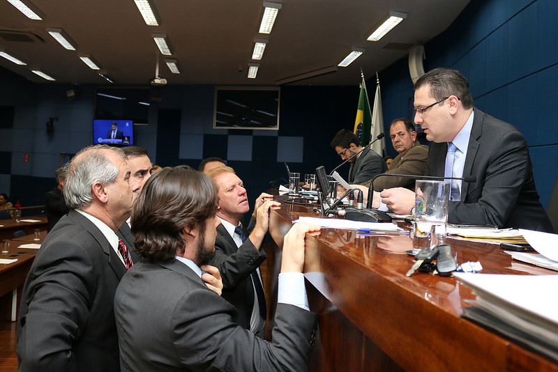 Líder de Governo protocola requerimento de retirada da urgência na tramitação do PL Escola Sem Partido; Confira a votação desta quarta (6)