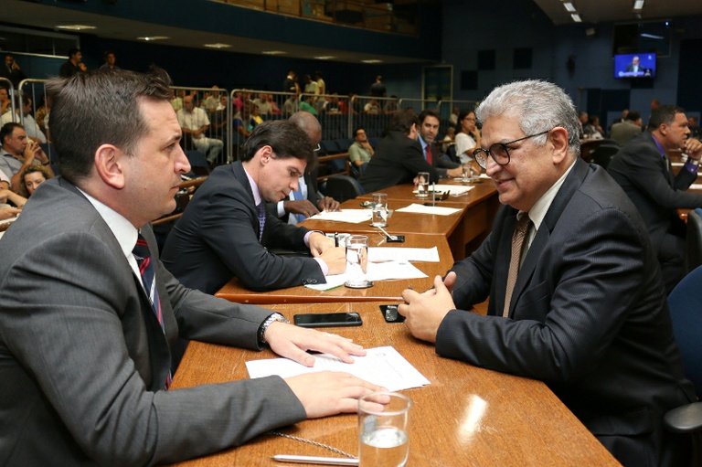 Vereadores analisam na sessão de segunda-feira (4) PL que cria o programa "Escola sem Partido"