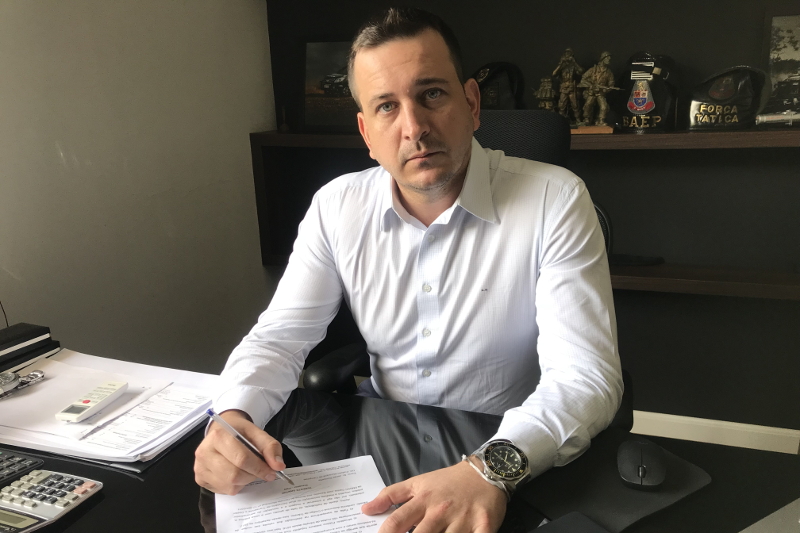 Tenente Santini oficializa prefeito e pede exoneração do secretário de Transportes
