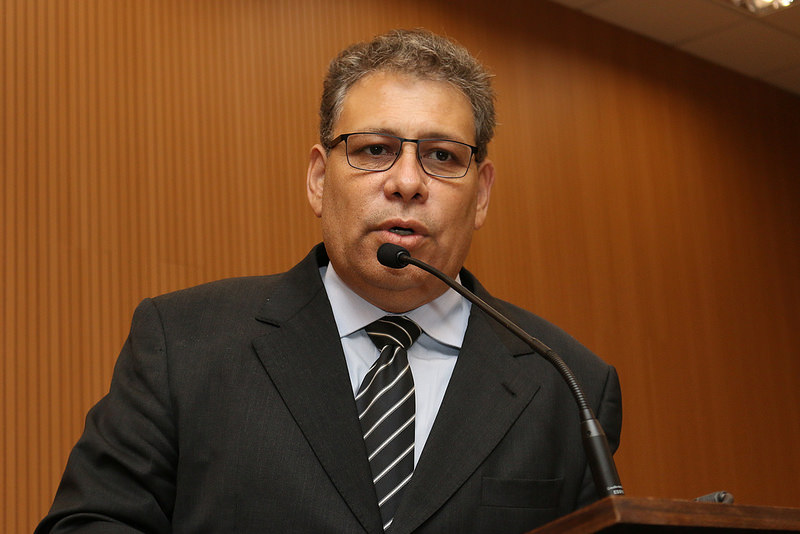 Carmo Luiz entrega diversas honrarias nesta quinta (02)