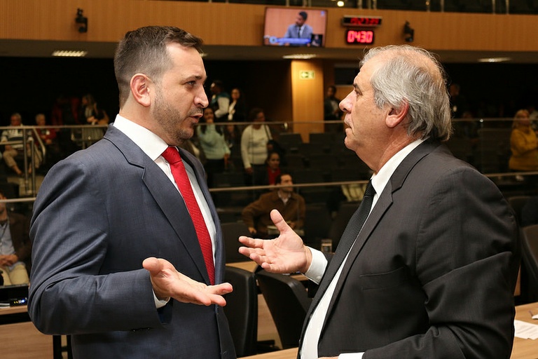 Projeto Adote uma Câmera será votado em 2ª discussão nesta quarta (8/8)