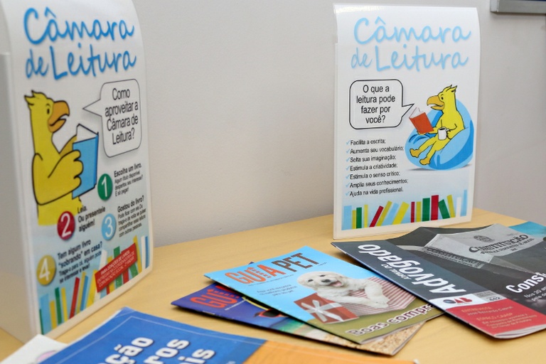 Câmara de Leitura: projeto oferece livros gratuitos para quem vem ao Legislativo e recebe  doações de obras que também são disponibilizadas ao público