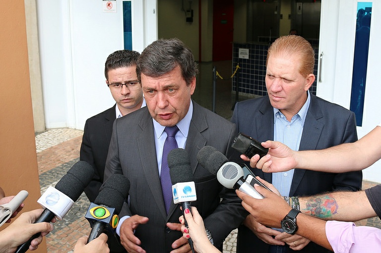 Comissão Processante do Ouro Verde notifica o prefeito, que tem até o dia 21 de dezembro para apresentar defesa