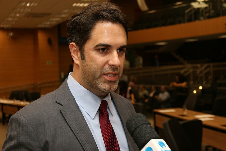 Vereador Nelson Hossri pede o afastamento de Jonas