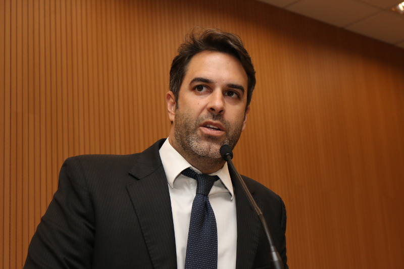 Após início das aulas com problemas, Nelson Hossri cobra providências da Prefeitura