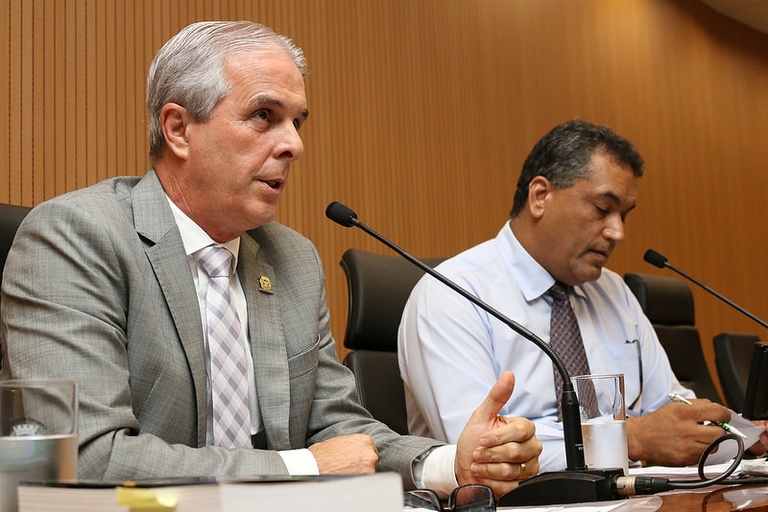 Secretário de Transportes aponta insuficiência em resoluções do Denatran para aplicações de multa a pedestres e ciclistas