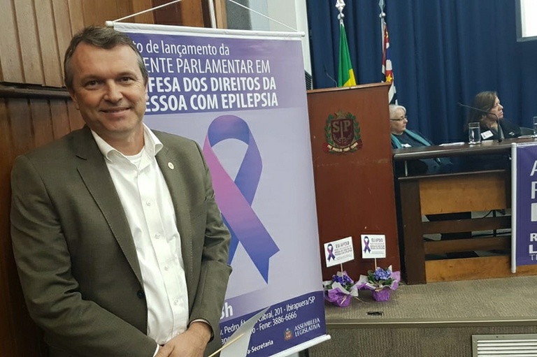 Jorge da Farmácia representa a Câmara no lançamento da Frente Parlamentar em Defesa dos Direitos da Pessoa com Epilepsia