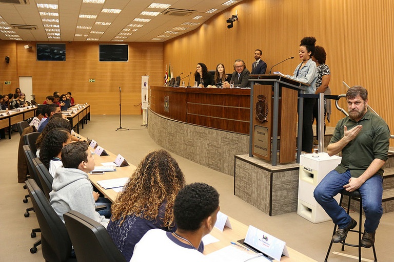 Parlamento Jovem: 3ª Reunião vai contar com Primeira Parte para debater Educação Inclusiva
