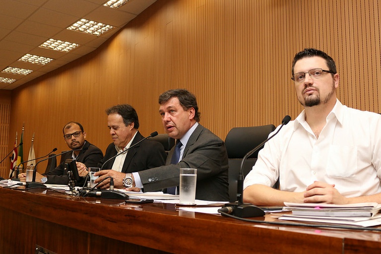 Constileg vota nesta quarta (23) parecer contrário ao PL que proíbe monitoramento por câmeras nas salas de aula