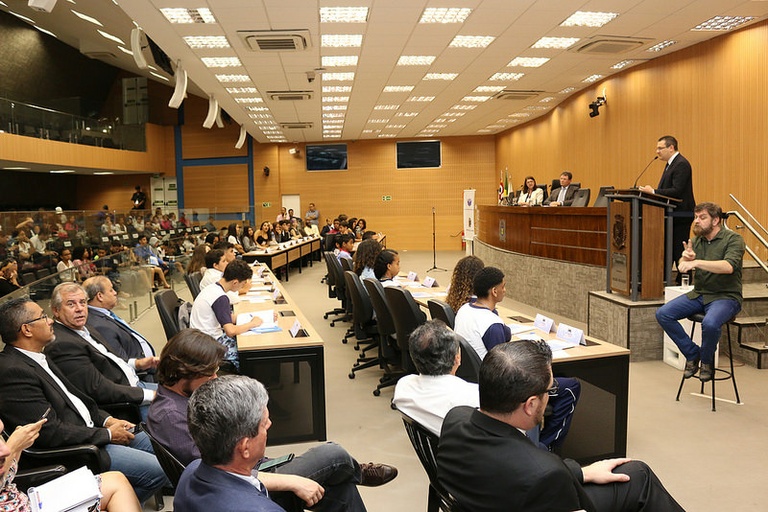 Parlamento Jovem: 1ª Reunião Plenária será nesta terça-feira (15); Jovens vereadores analisam seis projetos de lei