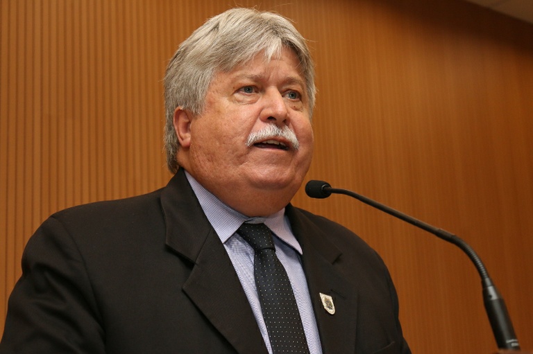 Câmara entrega nesta quinta (15) Diploma de Honra ao Mérito ao Colégio Pe. Julio Chevalier