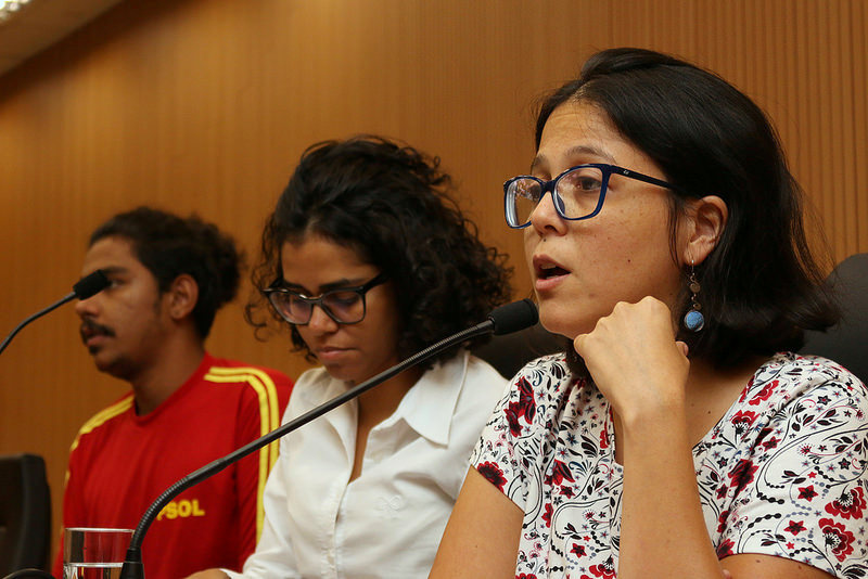 Luta pela eliminação da discriminação racial e o genocídio da população negra foi tema de primeira parte de quarta, realizada em memória da vereadora Marielle Franco 