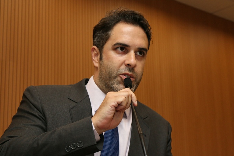 Nelson Hossri quer relação de funcionários das ARs de Campinas