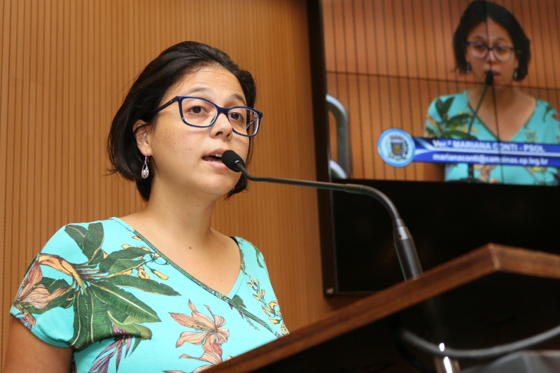 Mariana Conti protocola projeto propondo alteração no regimento interno da Câmara e pedindo a exclusão do voto simbólico 