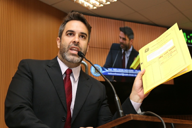 Nelson Hossri critica fiscalização da EMDEC aos motoristas de aplicativos 