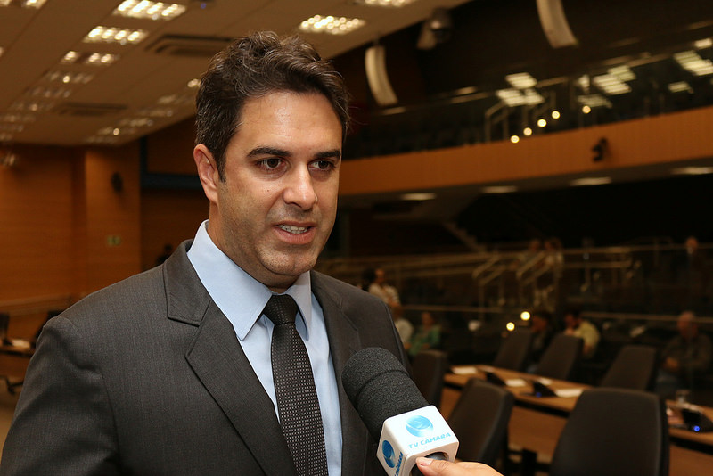 Nelson Hossri pede inclusão de projeto que cria Prato Feito 24h no relatório de CEE