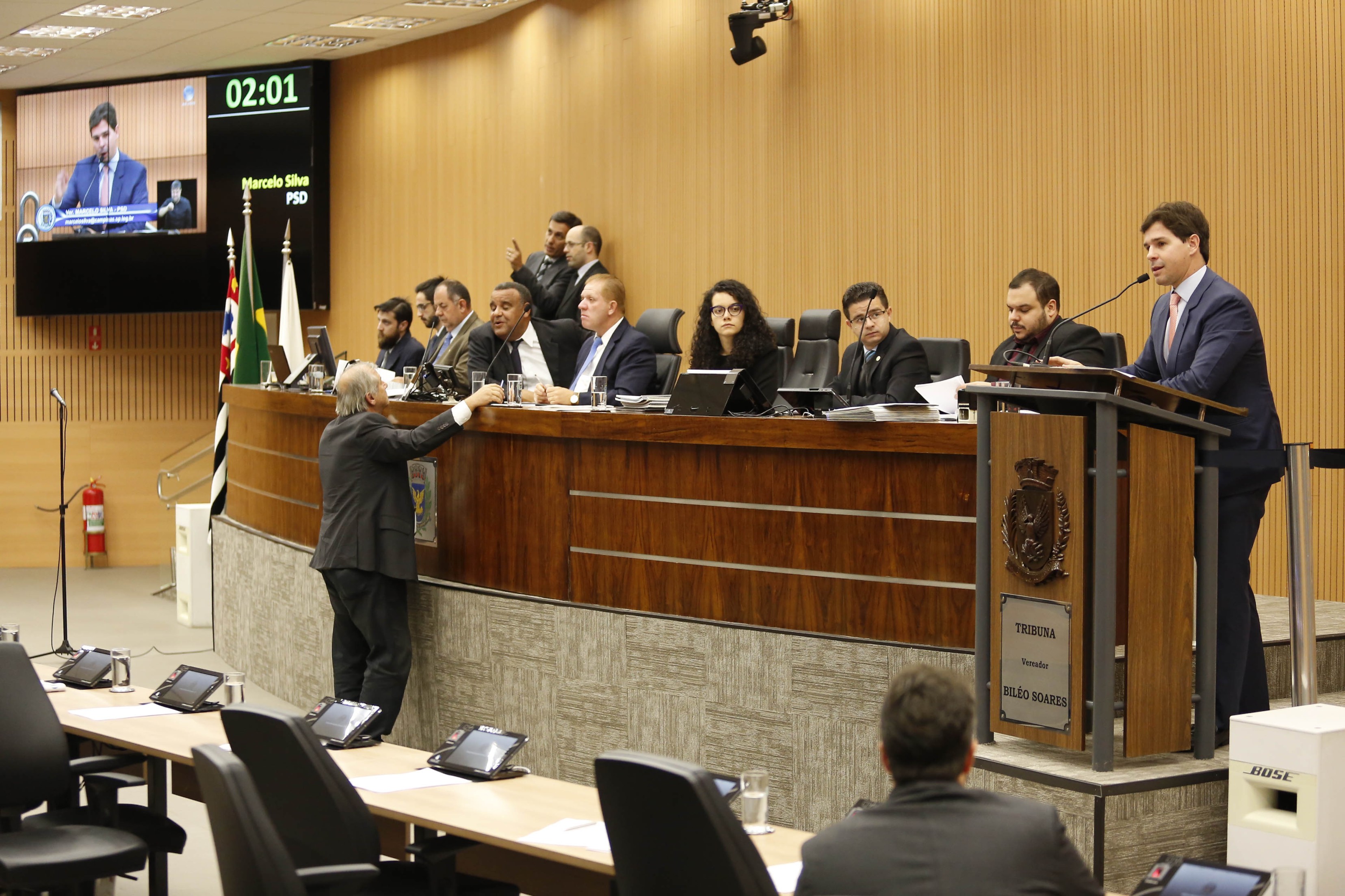 Plenário analisa na sessão desta quarta-feira (07/11) projeto que garante mais transparência nas locações de imóveis pela administração pública
