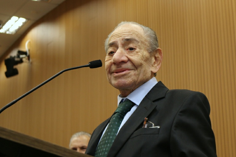 Velório do ex-vereador e ex-presidente da Câmara Romeu Santini será aberto ao público às 13 horas no Plenário; eventos previstos para o dia foram cancelados ou remanejados