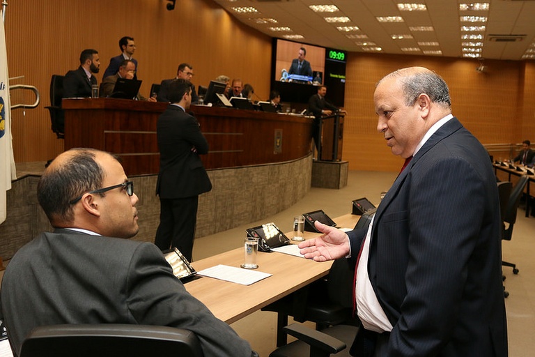 Câmara aprova moção de apelo para que Jd. Samambaia seja interligado ao Jd. Tamoio com passagem sobre linha férrea