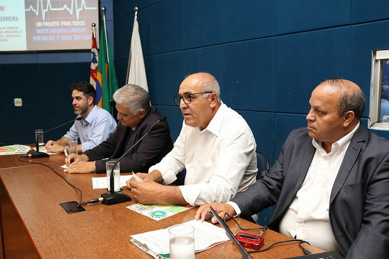 Comissão do Idoso se reúne nesta segunda-feira (08/10) para discutir saúde integrativa