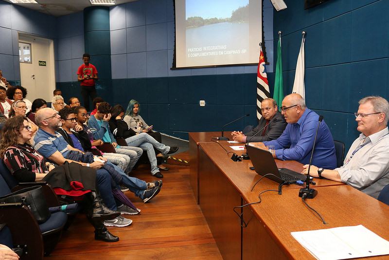 Comissão dos Idosos debate programa que previne doenças com terapias não-convencionais - como meditação e tai chi chuan; Botica da Família deve retornar