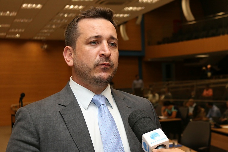 Tenente Santini ajuíza Ação popular pedindo anulação de licitação da EMDEC para contratação de Jovens Aprendizes 