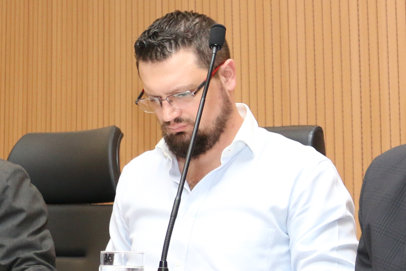Em audiência pública na Câmara, Executivo diz que alterações em requisito de ingresso e adequações profissionais em cargos públicos irão aprimorar serviço