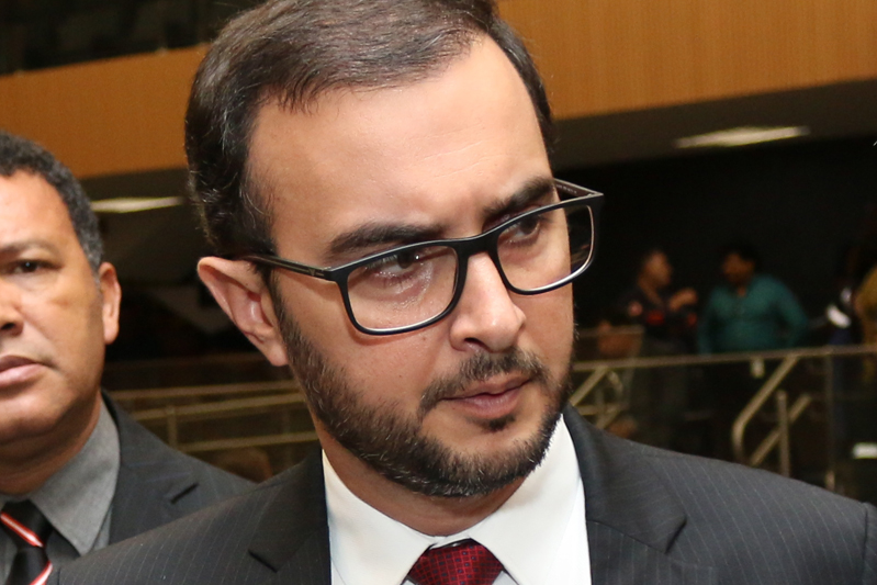 Gustavo Petta protocola projeto de lei para tornar ar-condicionado obrigatório nos ônibus de Campinas