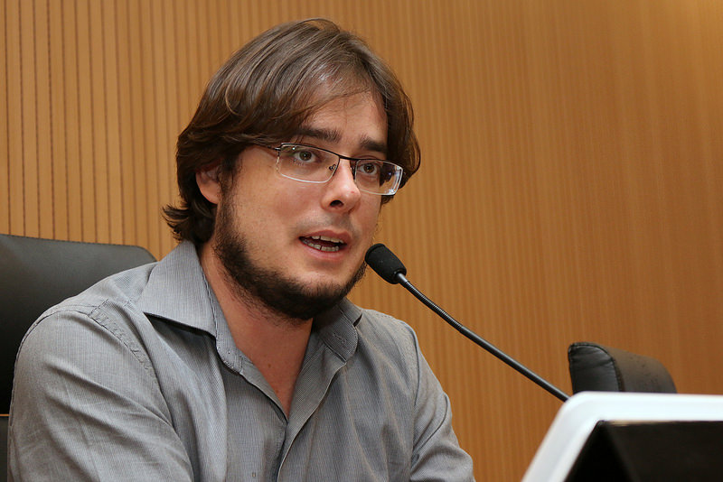 Pedro Tourinho apresenta a 11ª Conferência Municipal de Saúde na primeira parte da Reunião Ordinária desta quarta (03/04)