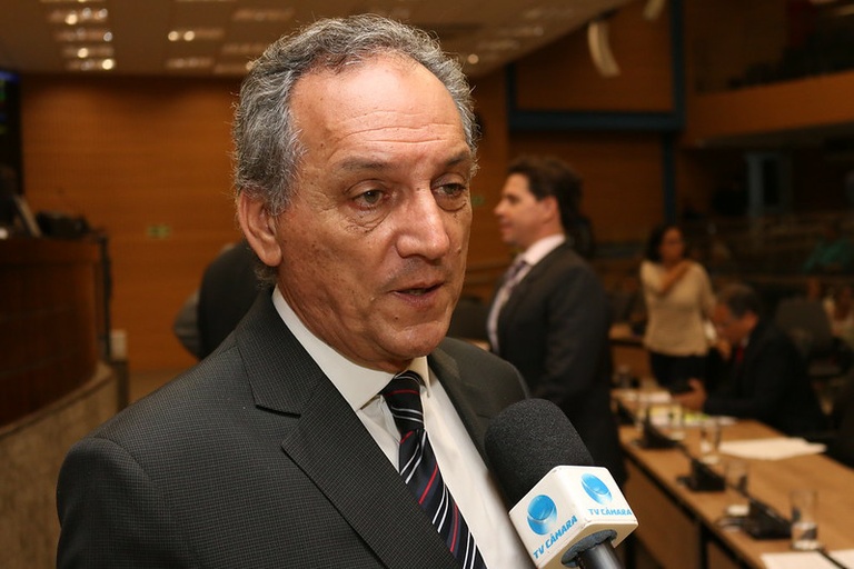 Rossini homenageia empresário fundador de restaurantes no município com título de Cidadão Campineiro nesta terça (9)