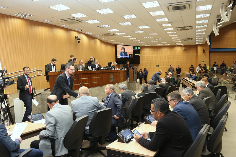 Câmara rejeita pedido de Comissão Processante proposto por Hossri; confira a íntegra da votação desta noite
