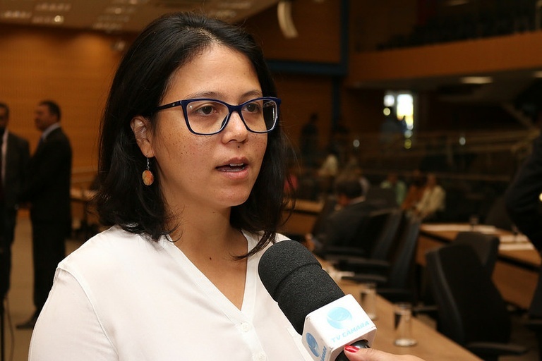 Mariana Conti cobra a criação de mecanismos para a participação da sociedade civil na elaboração das políticas voltadas para a população em situação de rua   