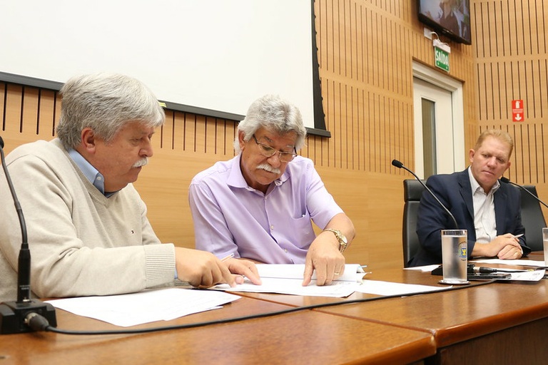 Quatro Comissões Permanentes debatem mérito de leis que contratam profissionais para a Educação e a Saúde nesta quarta