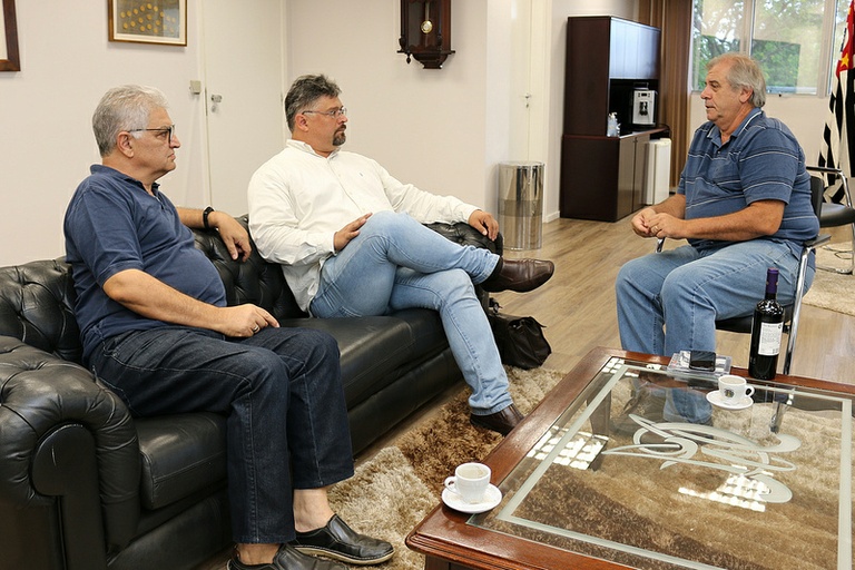 Câmara recebe maestro Victor Hugo Toro e dá início a preparações dos 90 anos da Orquestra Sinfônica; TV Câmara terá programas especiais 