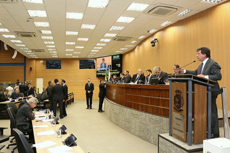 Contra a corrupção: Câmara aprova, em primeira análise, projeto para premiar denúncias de crime contra administração municipal