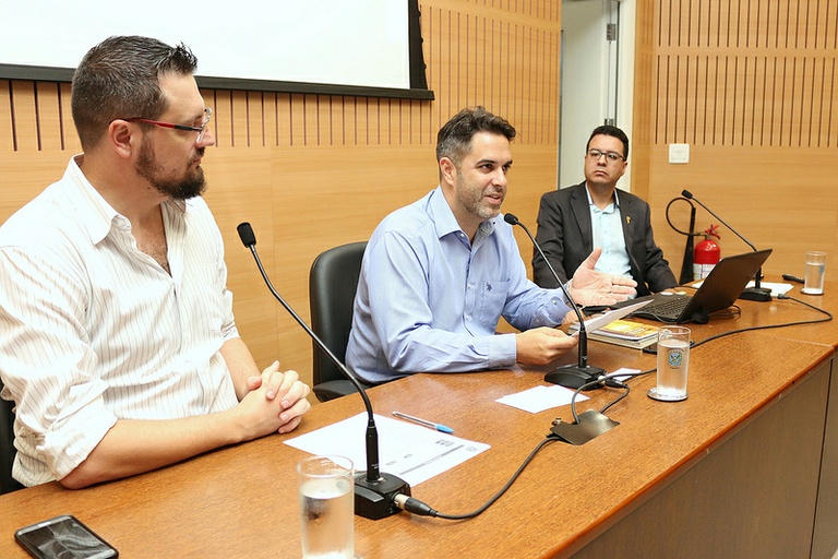 Nelson Hossri incentiva uso de aplicativo pela prevenção das drogas nas escolas
