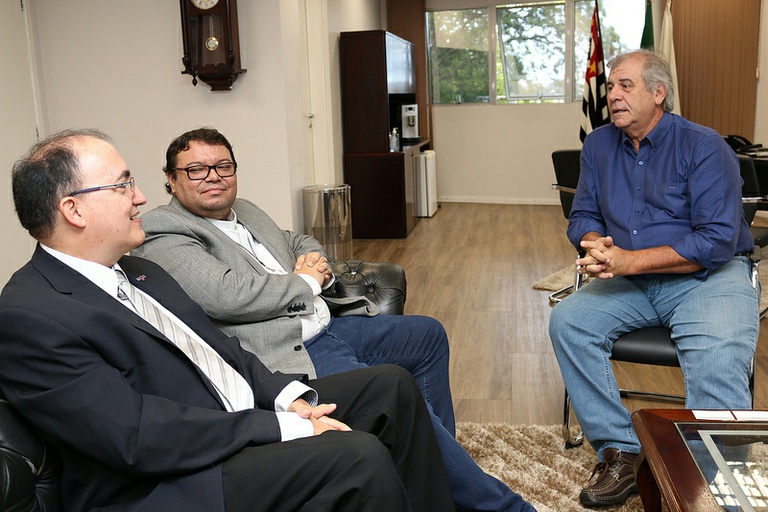 Presidente recebe Reitor e Diretor do UNISAL para alinhar parcerias em prol da sociedade