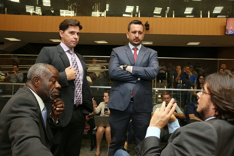 Tenente Santini denuncia secretário de Transportes por descumprimento ao Código de Conduta 